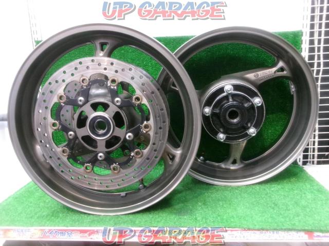 SUZUKI genuine
Front and rear wheel
GSX1300R
GX72A
Removed from 2012-02