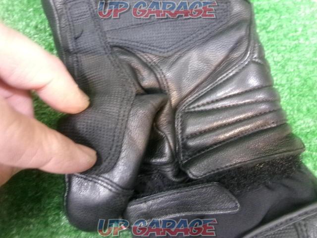 Size SKUSHITANI Varsity Winter Gloves
K-5596-06