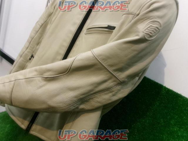 Size LL
HYOD
ST-X
Lite
(ULMO
D 3 O)
Leather jacket
HSL804D
ivory-07