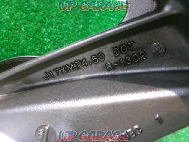ZZR400 (removed from later model) KAWASAKI genuine
Rear wheel
J17×MT4.50 engraved-03