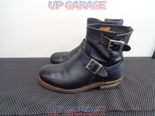 Harley
HD3003
Engineer short boots
Size: US
Eight
1/2-02