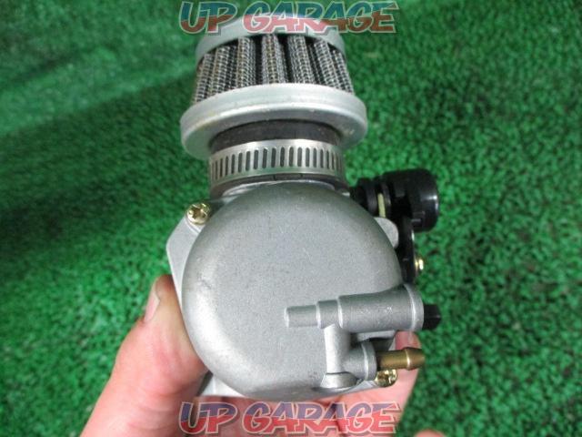 Manufacturer unknown big carburetor
Venturi diameter: approx. 18Φ
Intake manifold installation pitch: approx. 48mm-04