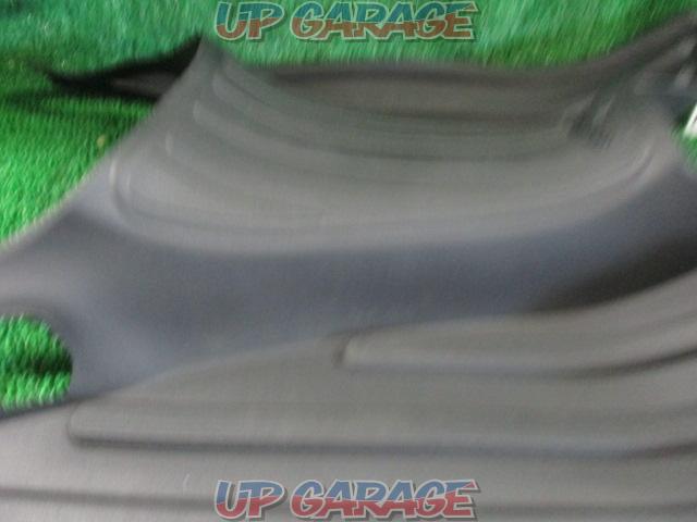 Vespa (Vespa)
Rubber floor mats
GTS
Super
150 (22 years) removed-09