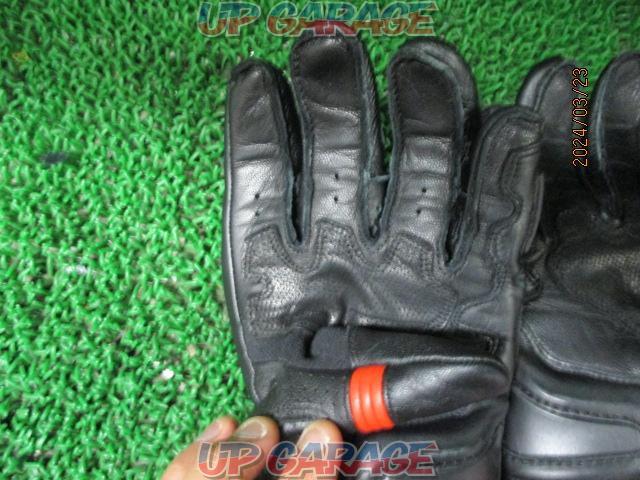 Alpinestars leather gloves
Speed
Evo
C1
Size: XL-03