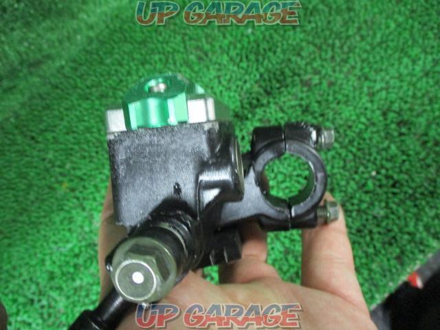 Unknown manufacturer, Chinese?
Front brake master cylinder with unknown piston diameter
KLX250(LX250E) removal-06