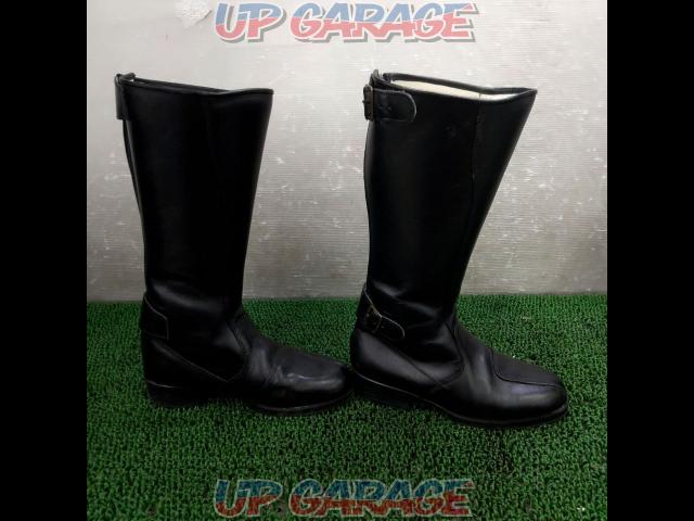 Size
Twenty five
Toyoko
Toyoco
Knee-high boots-03