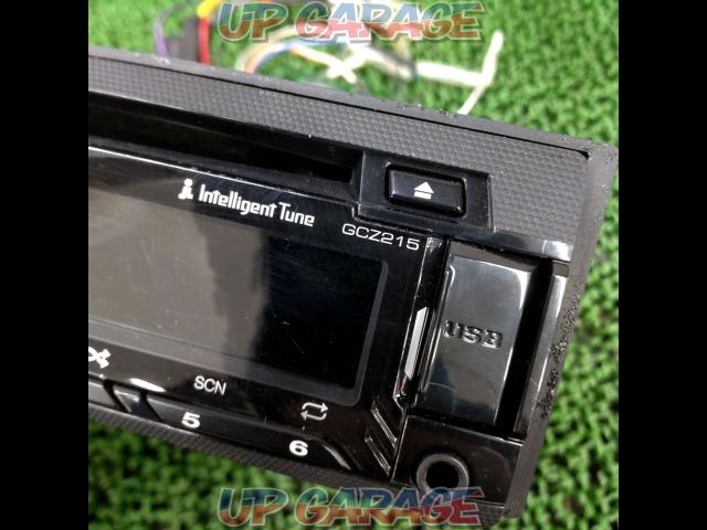 Clarion
GCZ215
Front AUX / USB installed-05