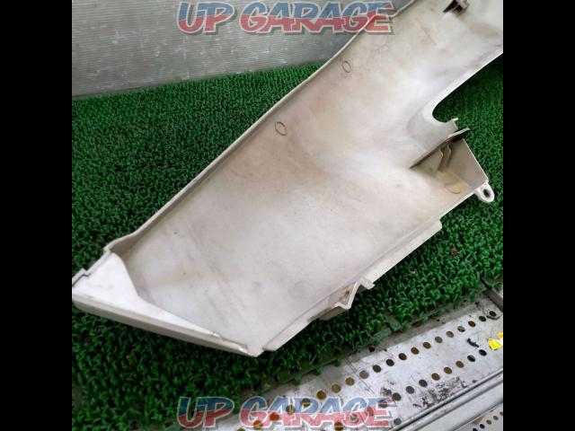 YAMAHA
Genuine tail cowl
※ right side only
FZR250R / 3LN-05