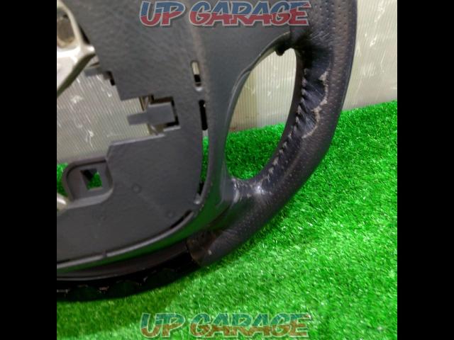 Unknown Manufacturer
Gun grip steering wheel 200 series Hiace/1st to 3rd generation-07