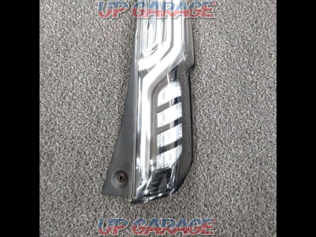 N-BOX / JF3
Custom Honda Genuine
Right side of tail only-03