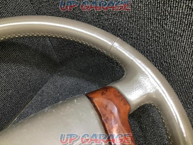 17 series
Crown TOYOTA
Genuine leather steering wheel-04