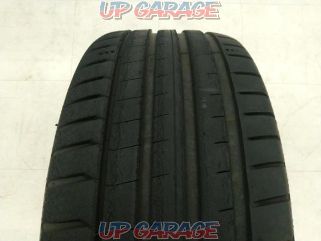 Try on Fifteen52 for free
TURBOMAC
+
MICHELIN
PILOT
SPORT
Five
Cool wheels in stock!!!-03