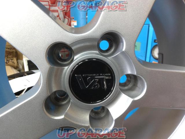 VOLVO
VST
JAPAN
Wheel
+
PIRELLI (Pirelli)
ICE
ZERO
ASIMMETRICO-03