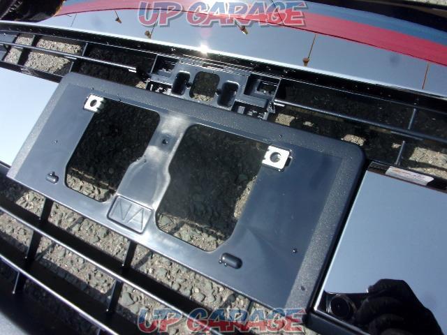 TOYOTA genuine
Front grille-03