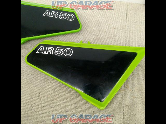 AR50 Kawasaki
Genuine side cover
Lime green/36001-1114/36001-1115 left and right set-02