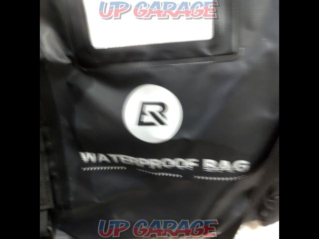 ROCKBROS
WATERPROOF
BAG
We welcome purchases of waterproof bags! Verbal appraisals are also available.-02