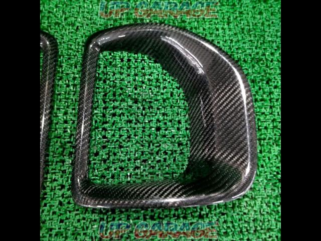 [Hiace 200]
Unknown manufacturer Carbon-look front fog cover-03