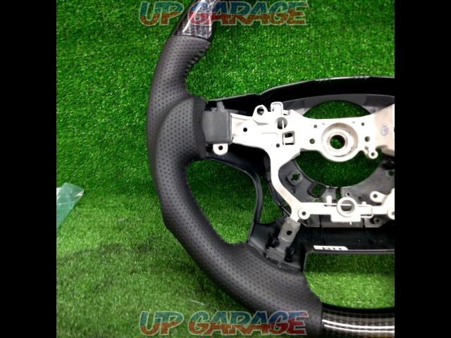 Unknown Manufacturer
Leather Combi
Steering-03
