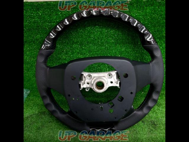 Unknown Manufacturer
Leather Combi
Steering-07