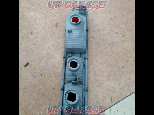 S321V
HIJET CARGO DAIHATSU OEM
Tail lens
Right only-04