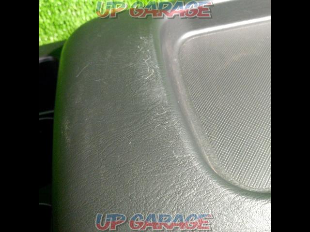 TOYOTA
Genuine center console for Hiace 200 series-03
