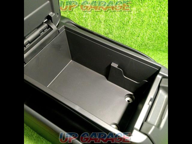 TOYOTA
Genuine center console for Hiace 200 series-04