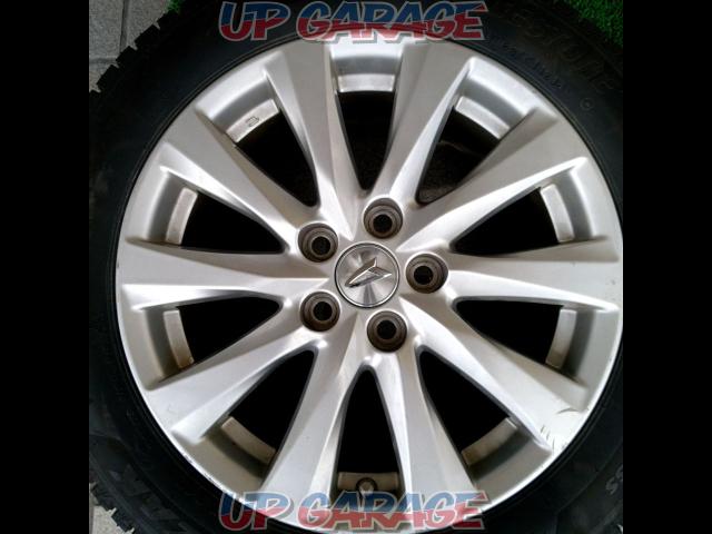 Daihatsu genuine
Altis genuine wheels + BRIDGESTONE BLIZZAK
VRX3-06