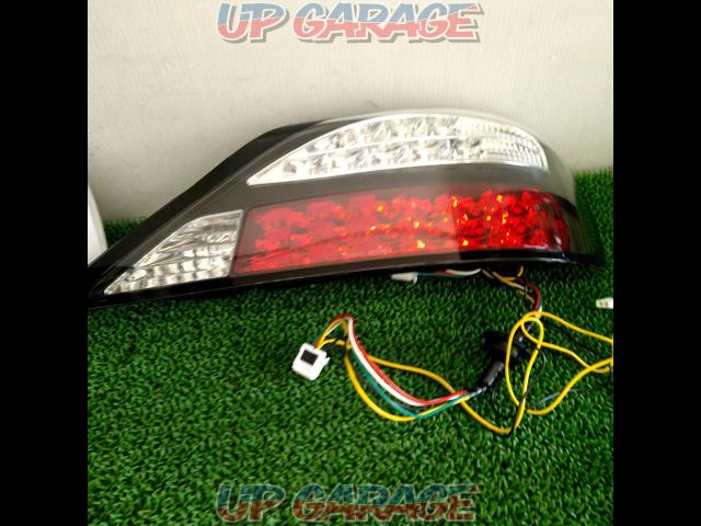 D-MAX
Clear side indicators
LED tail-08