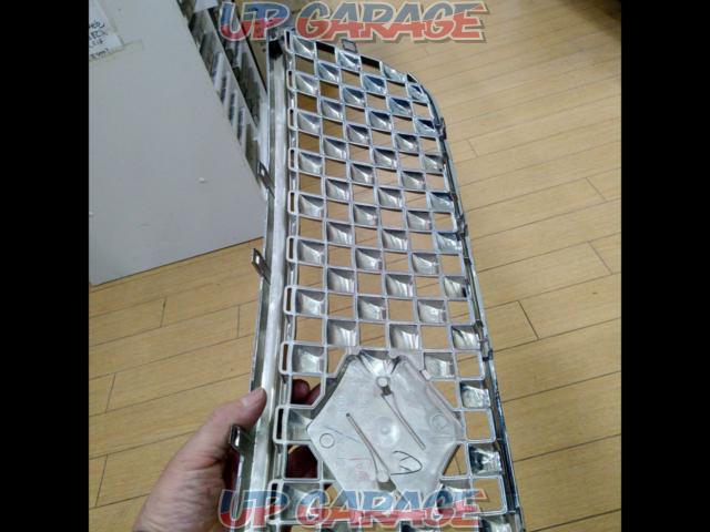 SUZUKI
MH23S Wagon R
Genuine front grille-05