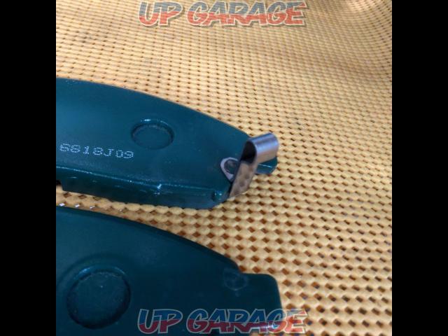 Unknown manufacturer front brake pads-05