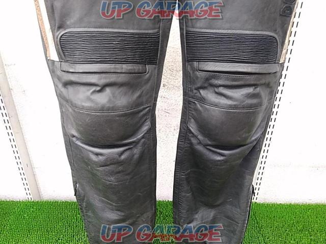 DUCATI
Leather pants
Size: 52-05