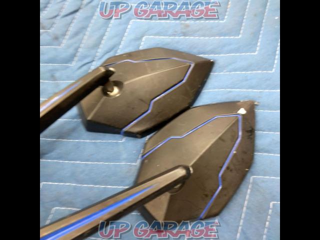 General purpose 10mm reverse screw
Unknown Manufacturer
Custom mirror
Black / Blue Line-03