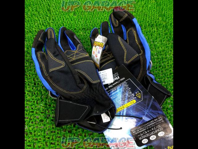 Size Melf
RACING
2 limited edition model
Black × Blue-05