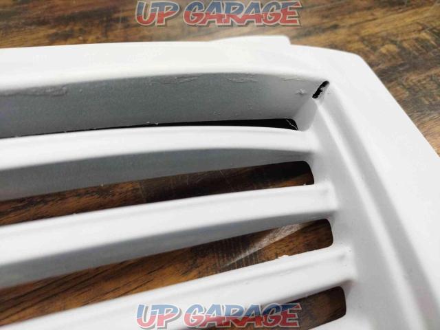 Wagon RQUEENS
ambient (queens
Evidence) Front
Grill
MH21 / 22S-04
