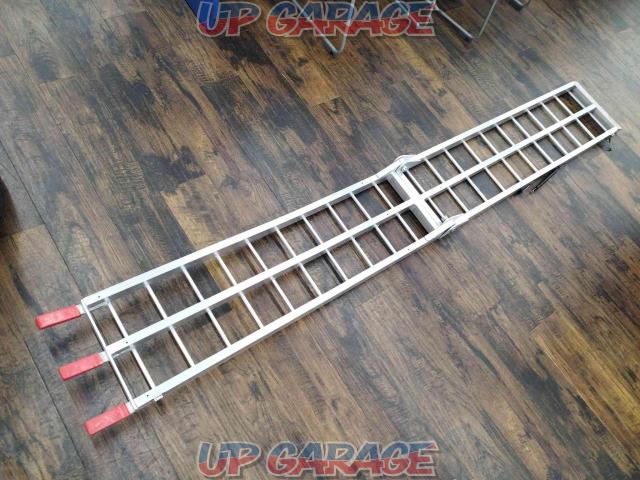 Unknown Manufacturer
Aluminum ladder for loading motorcycles
Total length approx. 2
200mm-03