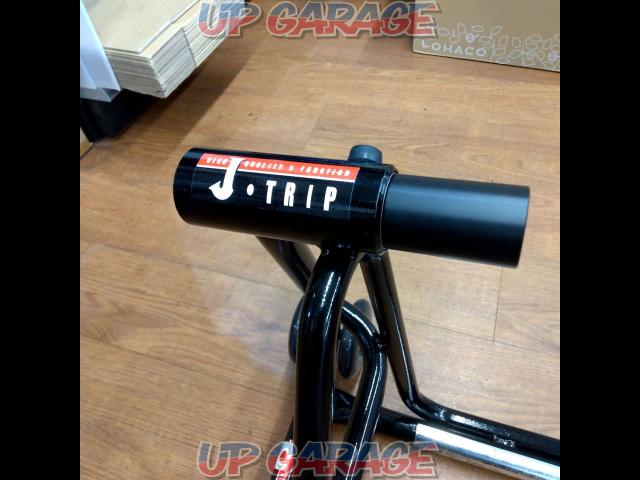 J-TRIP
Cantilevered roller stand-02
