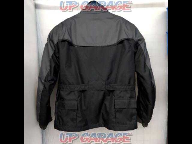 Rough & load
Winter jacket
Size: L-02