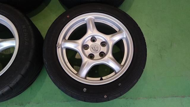 Mazda (MAZDA)
RX-7 / FD3S
Previous period
Infini genuine wheels + KENDA
KR20A-03