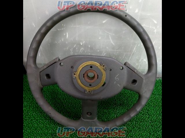 TOYOTA
Genuine steering wheel for the 130 series Hilux Surf-03