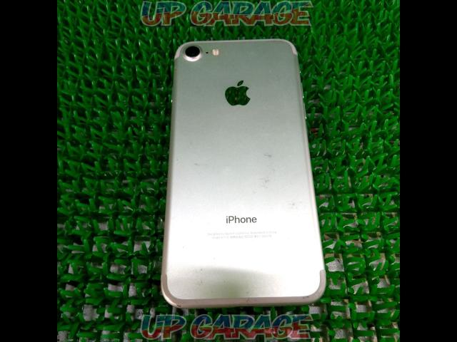 Apple iPhone 7 32GB シルバー-02