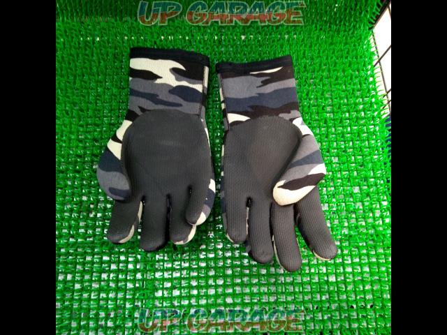 L size DAYTONA
Neoprene
Shark skin
Short Size Gloves-04