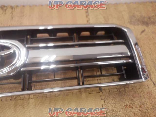 Toyota original front grille-04