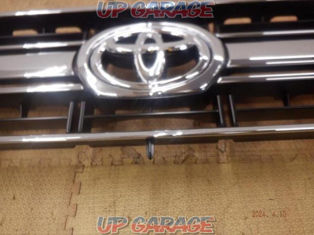 Toyota original front grille-06