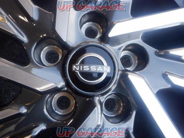3 Nissan original (NISSAN)
Serena
C28
Highway Star
Original wheel
+
DUNLOP (Dunlop)
ENASAVE
EC350 +-03
