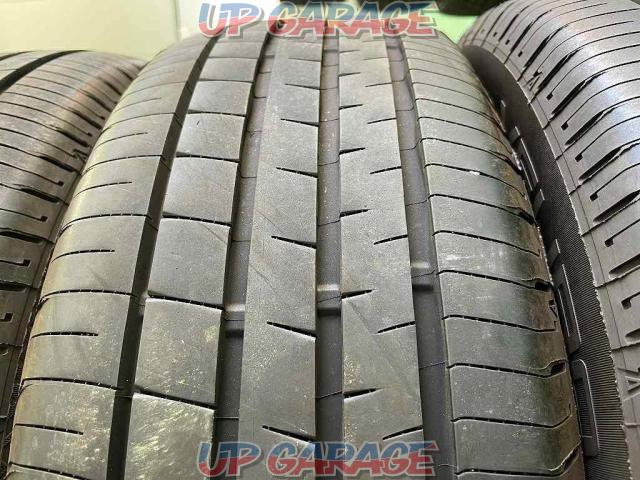 DUNLOPVEURO
VE304
215 / 60R17
Made in 2023
Made in 2023
Four-07