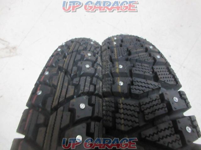 MAXXIS
SNOW
Spike tires front and rear set
(X04318)-10
