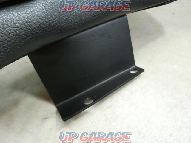 Unknown Manufacturer
Door armrest
For the passenger seat
■
Hiace 200
Narrow-body-04