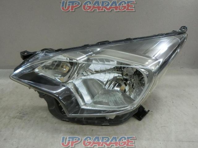 Toyota
120-based practices
Late version
Genuine
HID headlights
Left and right
ICHIKOH
52-212-07