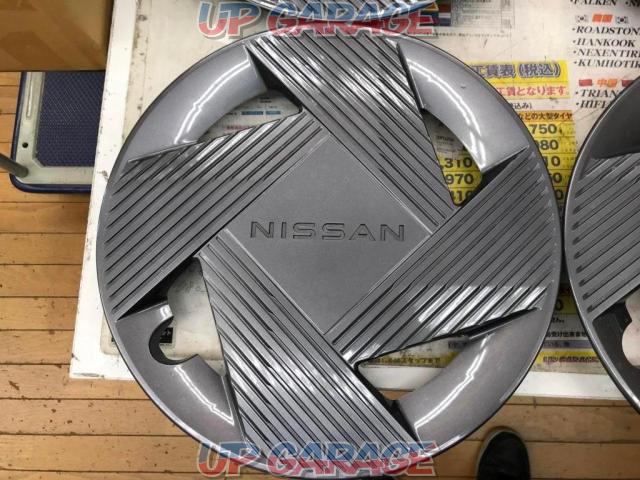 NISSAN
Sakura genuine wheel cap
14 inches-04