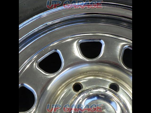 Unknown Manufacturer
Daytona style
Plated steel wheel
+
GOODYEAR (Goodyear)
NASCAR
EAGLE
# 1-06